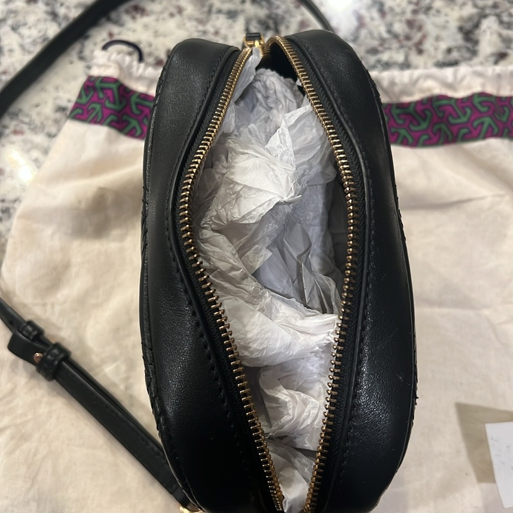 Tory Burch Fleming Soft Camera Bag - Black - Picture 6 of 11